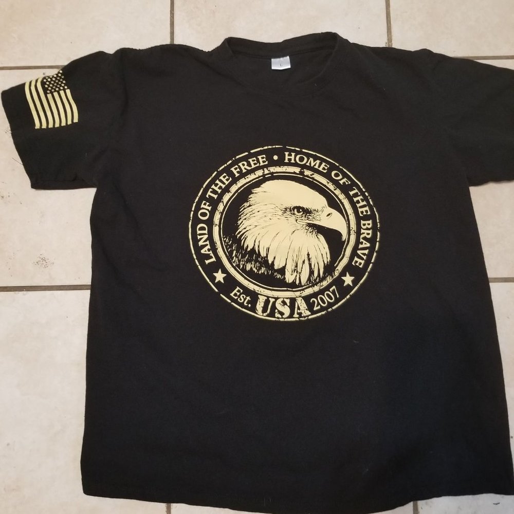Land of the free Home of the brave shirt Men small